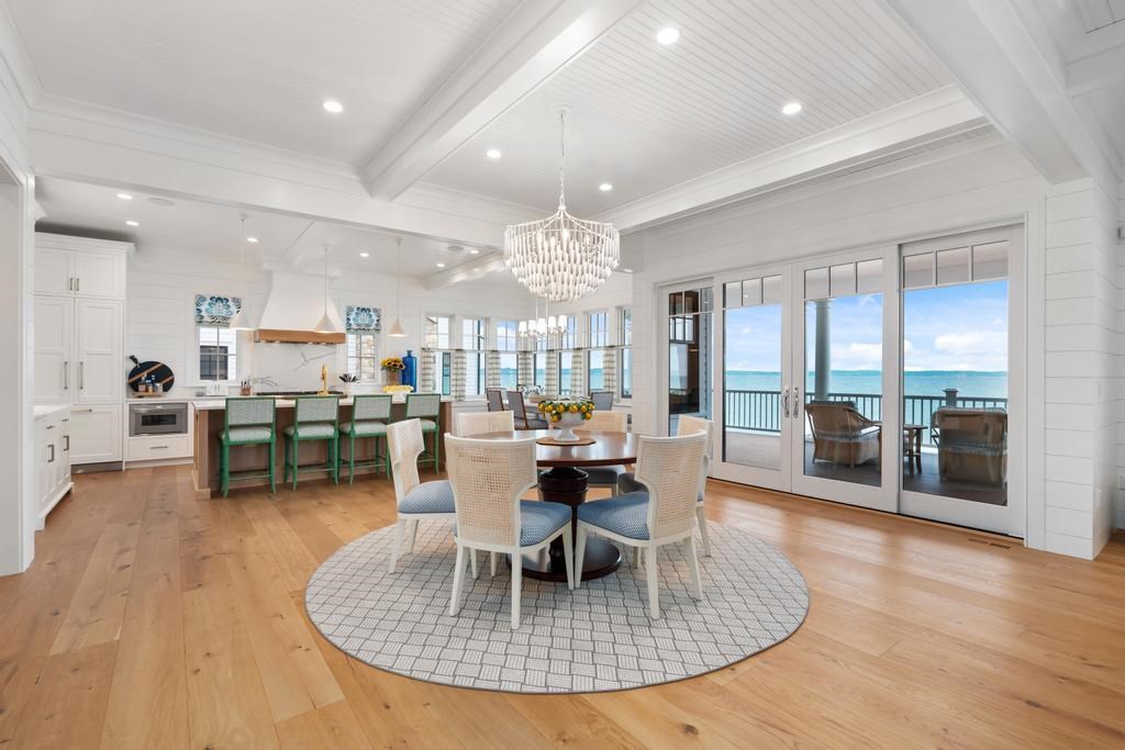 549 Harbor Beach Circle