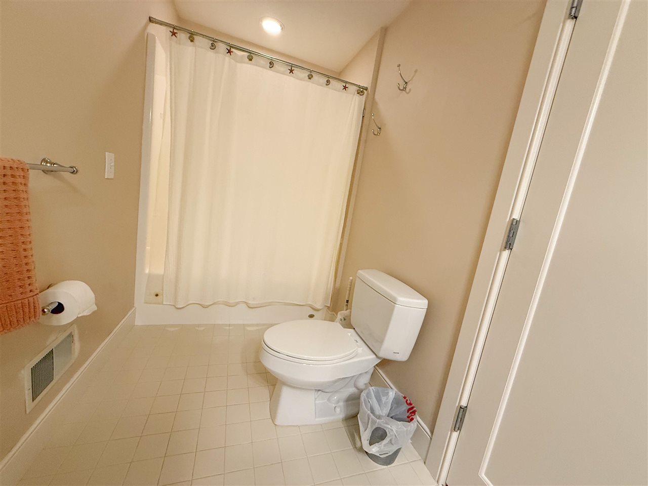 1181 Cedar Lane Unit: 42