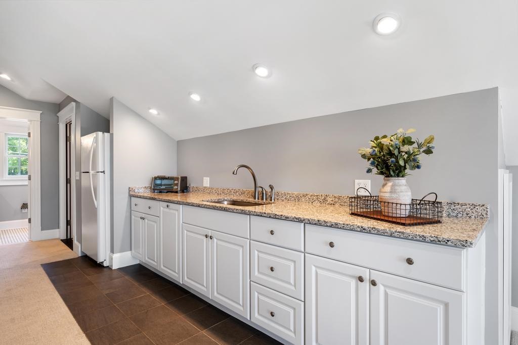 4712 Resort Pike Road