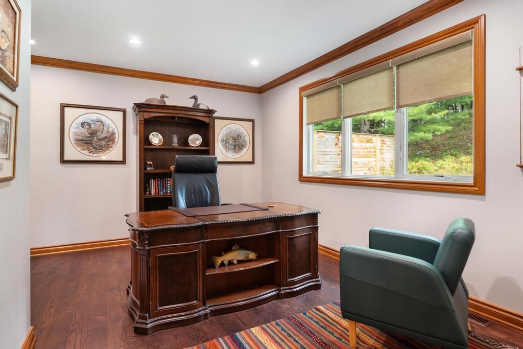 1267 Pine Tree Trail