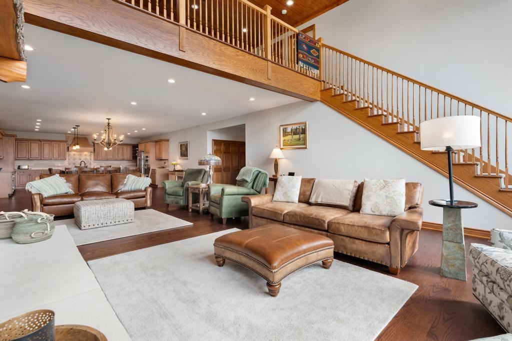 1267 Pine Tree Trail