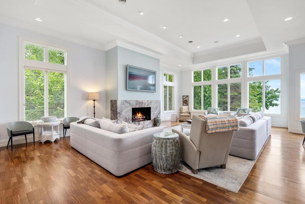 6804 Preserve Drive