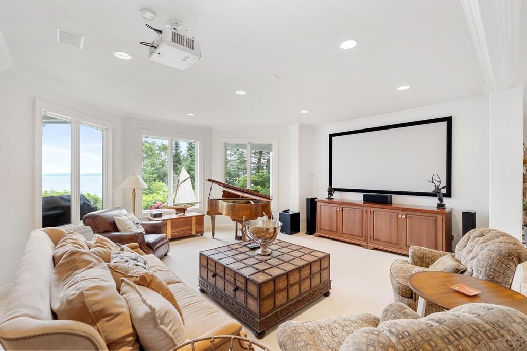 6804 Preserve Drive