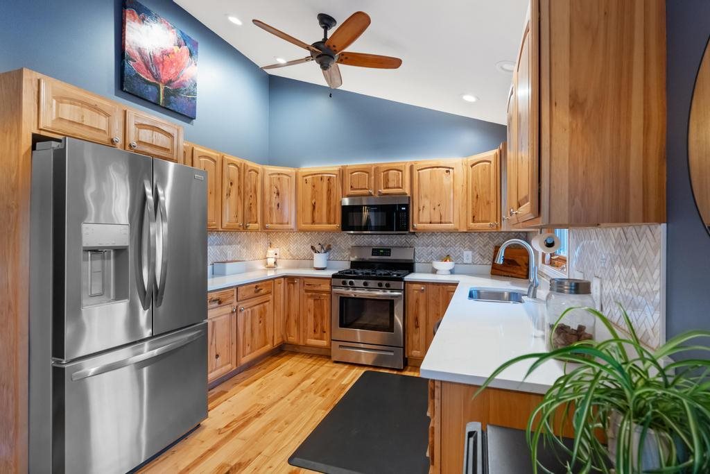 2845 Pine Bough Lane