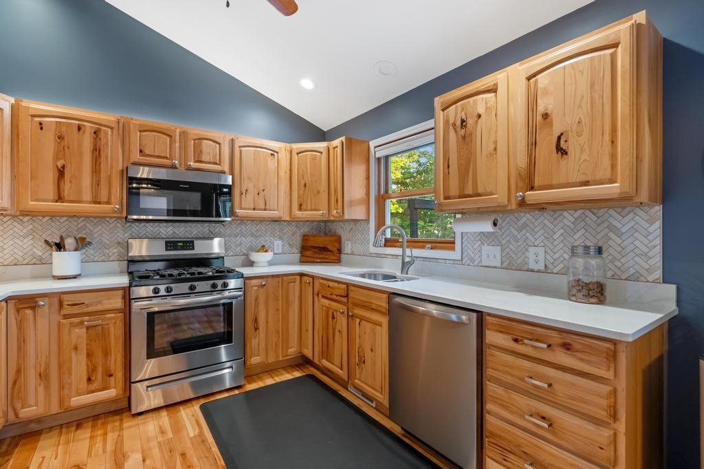 2845 Pine Bough Lane