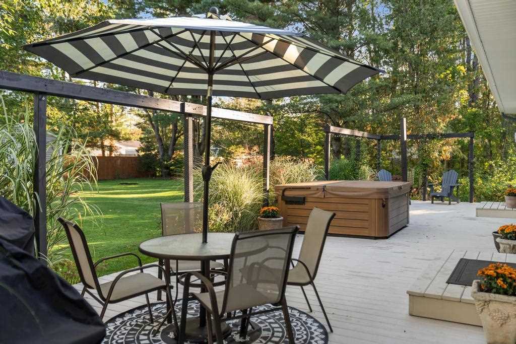 2845 Pine Bough Lane