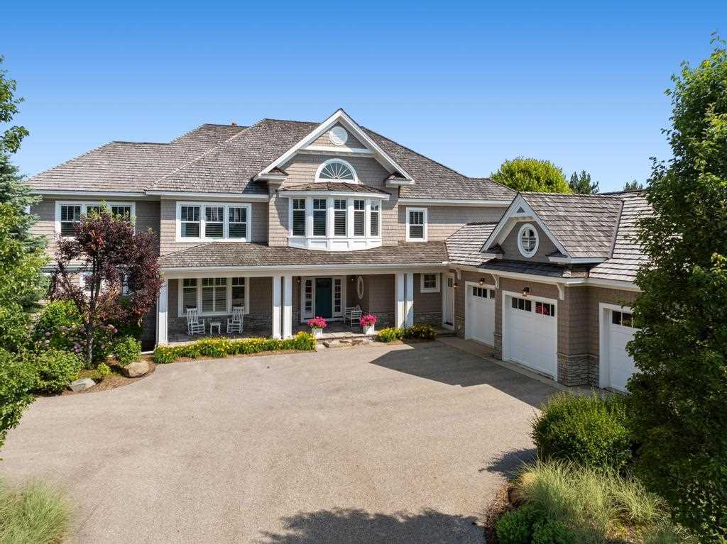 3850 Peninsula Drive