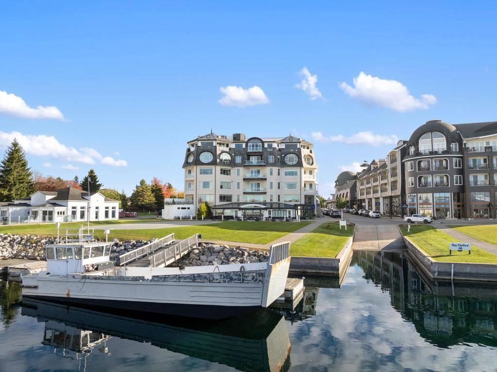 4200 Main Street Unit: 25