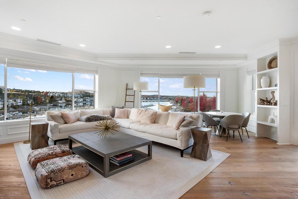 4200 Main Street Unit: 25