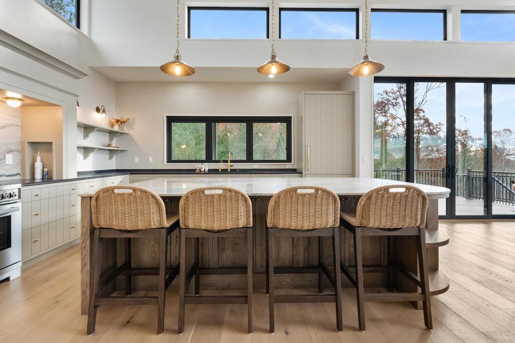 4564 Oak Bluff