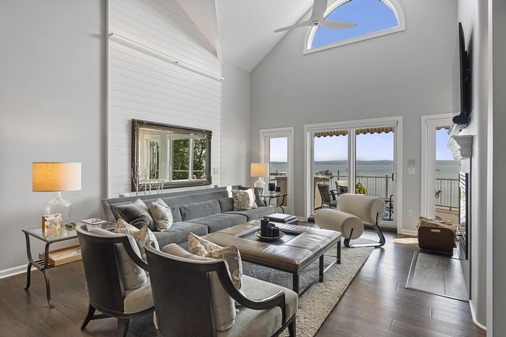 06020-27 Pine Lake Club Drive Unit: 27