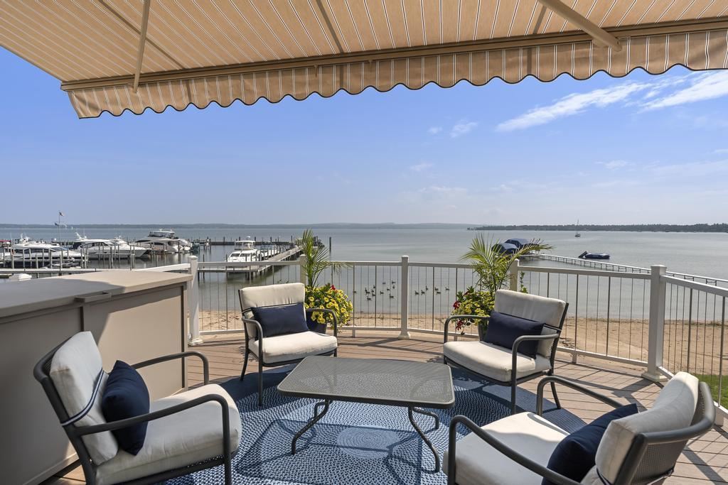 06020-27 Pine Lake Club Drive Unit: 27