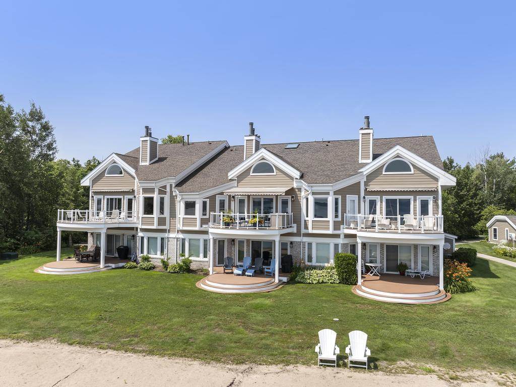 06020-27 Pine Lake Club Drive Unit: 27