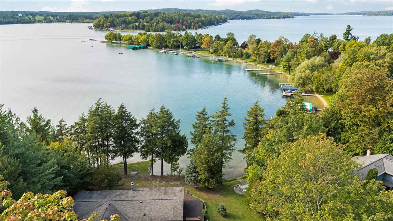 6024 Lake Grove Road