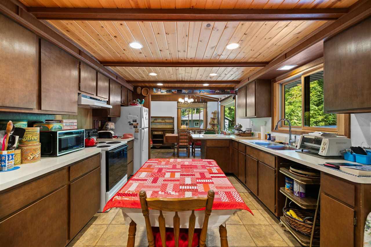 6024 Lake Grove Road