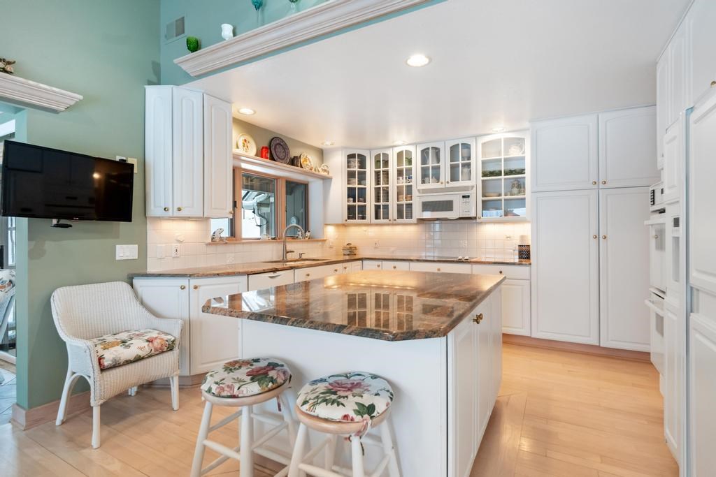 1022 Ridgeline Drive