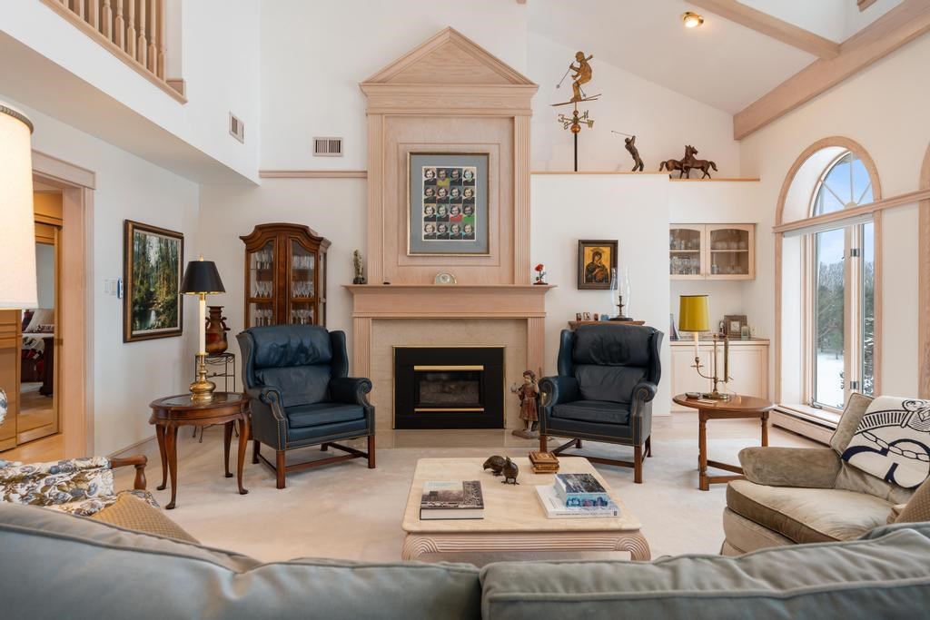 1022 Ridgeline Drive