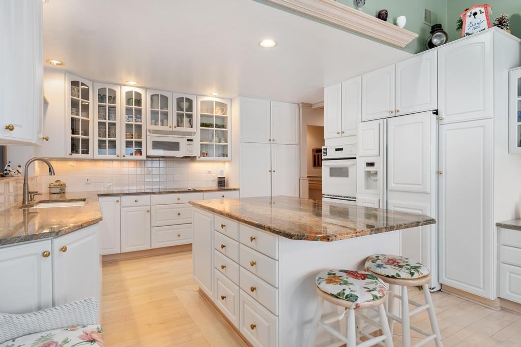 1022 Ridgeline Drive