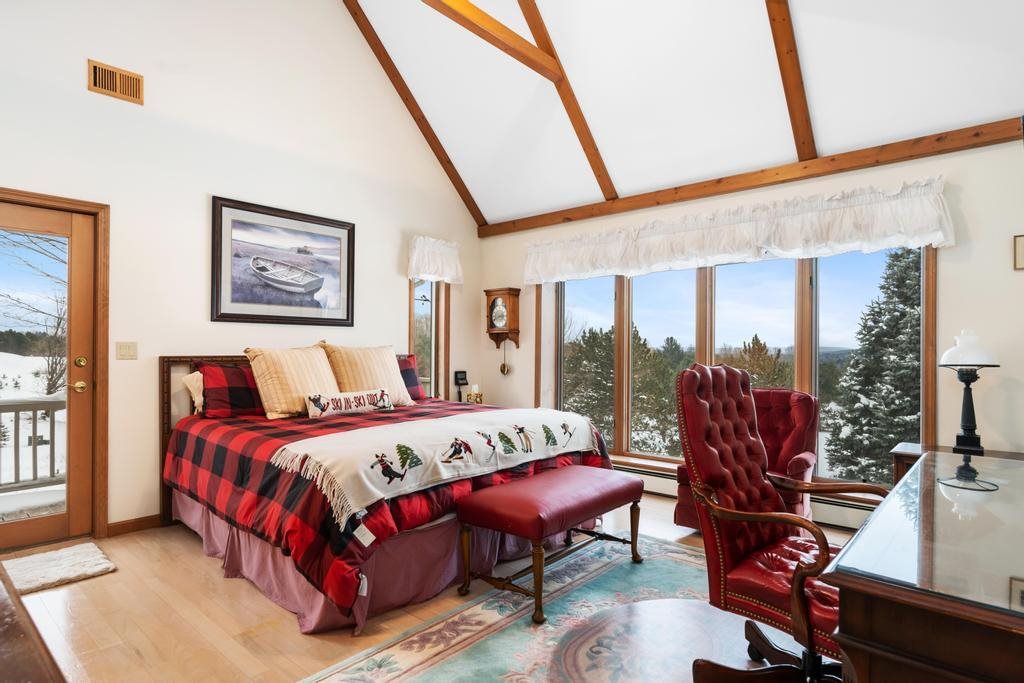 1022 Ridgeline Drive