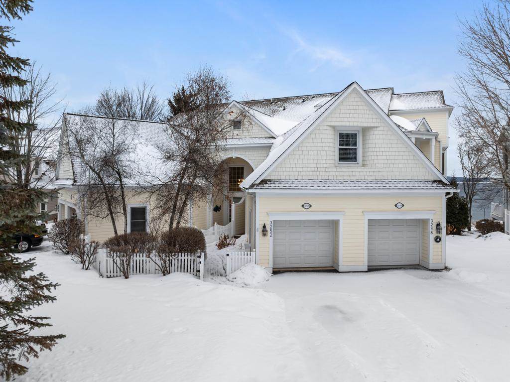 3252 Cliffs Drive Unit: 80