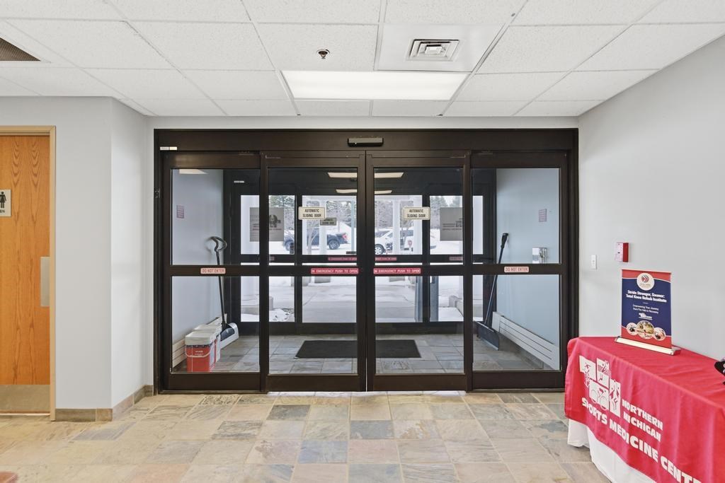 4048 Cedar Bluff Drive