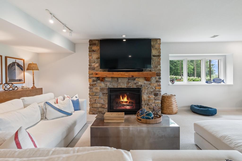 5034 Wildwinds Drive