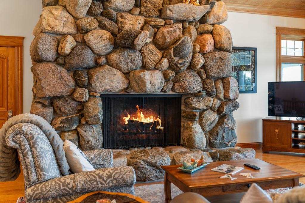 3248 Glenwood Beach Drive