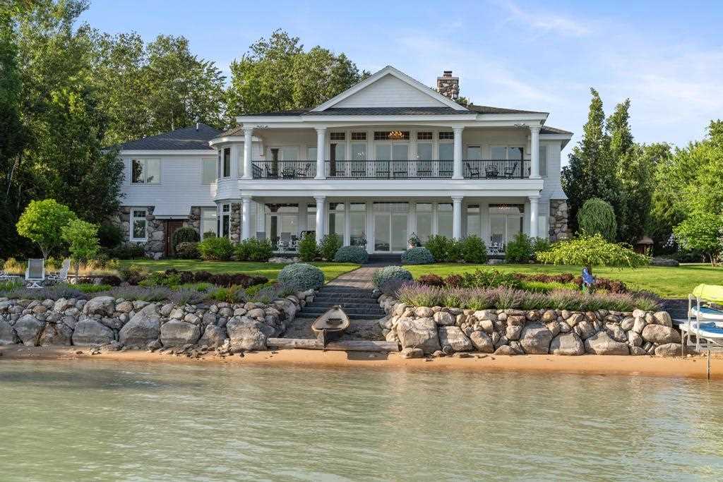 3248 Glenwood Beach Drive