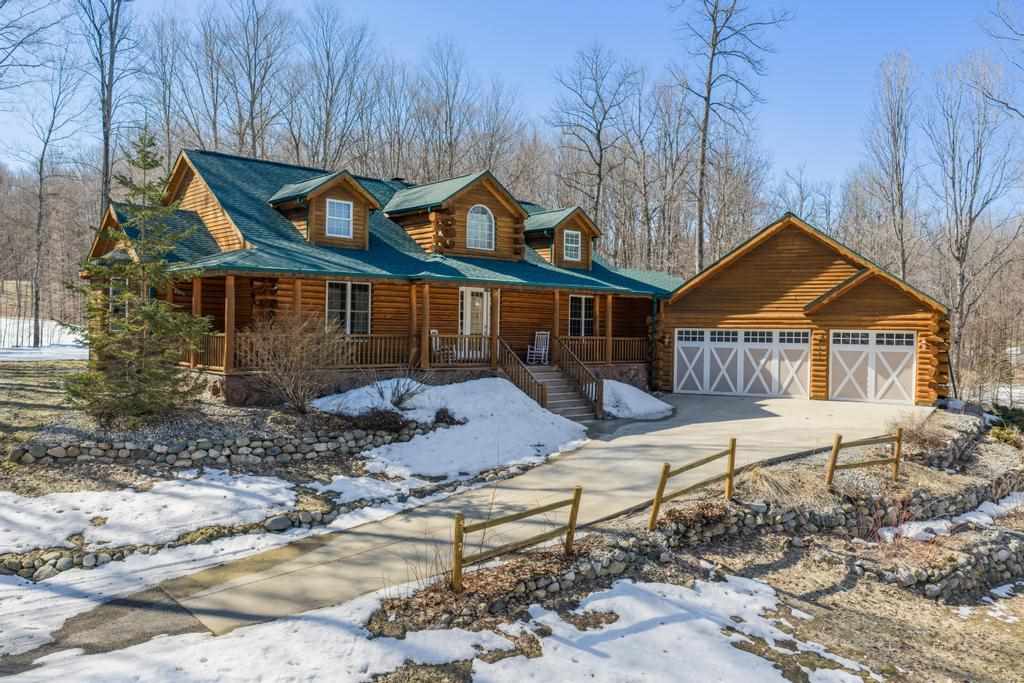 5592 Troon North