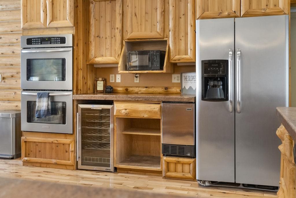 5592 Troon North