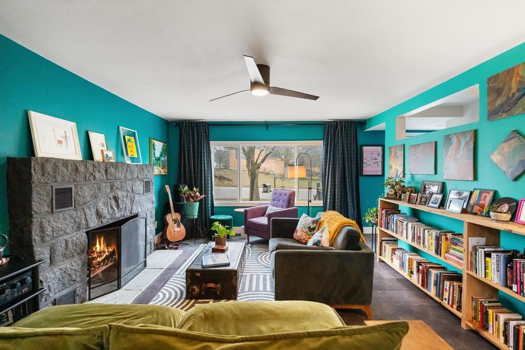 1000 Valley View Avenue