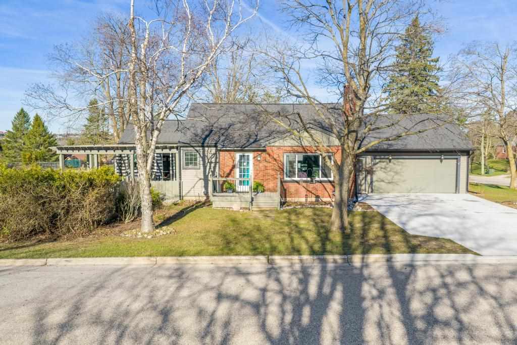1000 Valley View Avenue