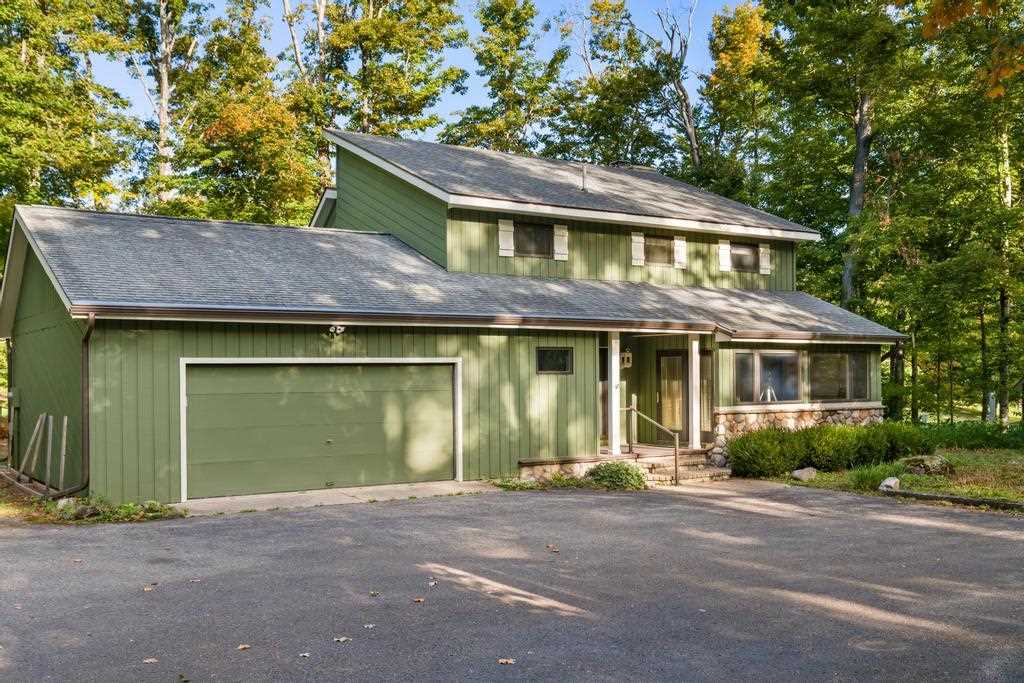2364 Pinecrest