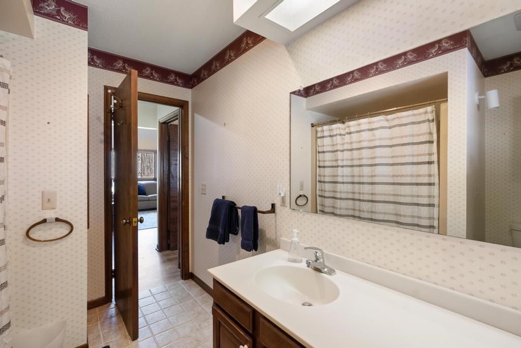 2364 Pinecrest