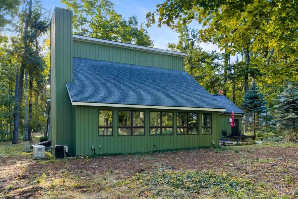 2364 Pinecrest