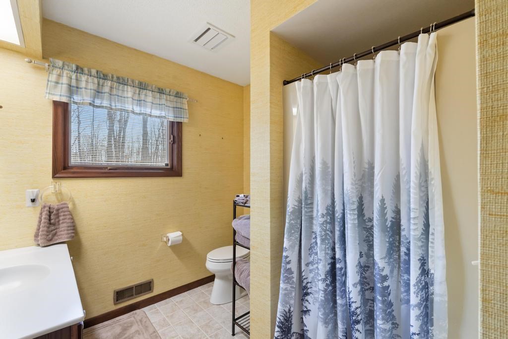 2364 Pinecrest