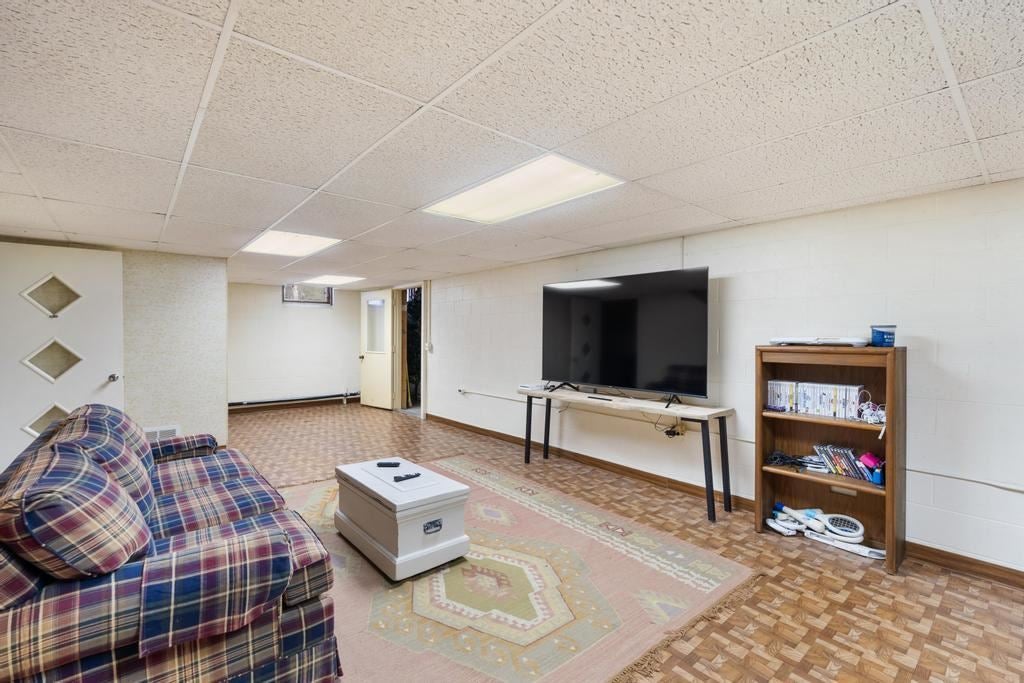 2364 Pinecrest