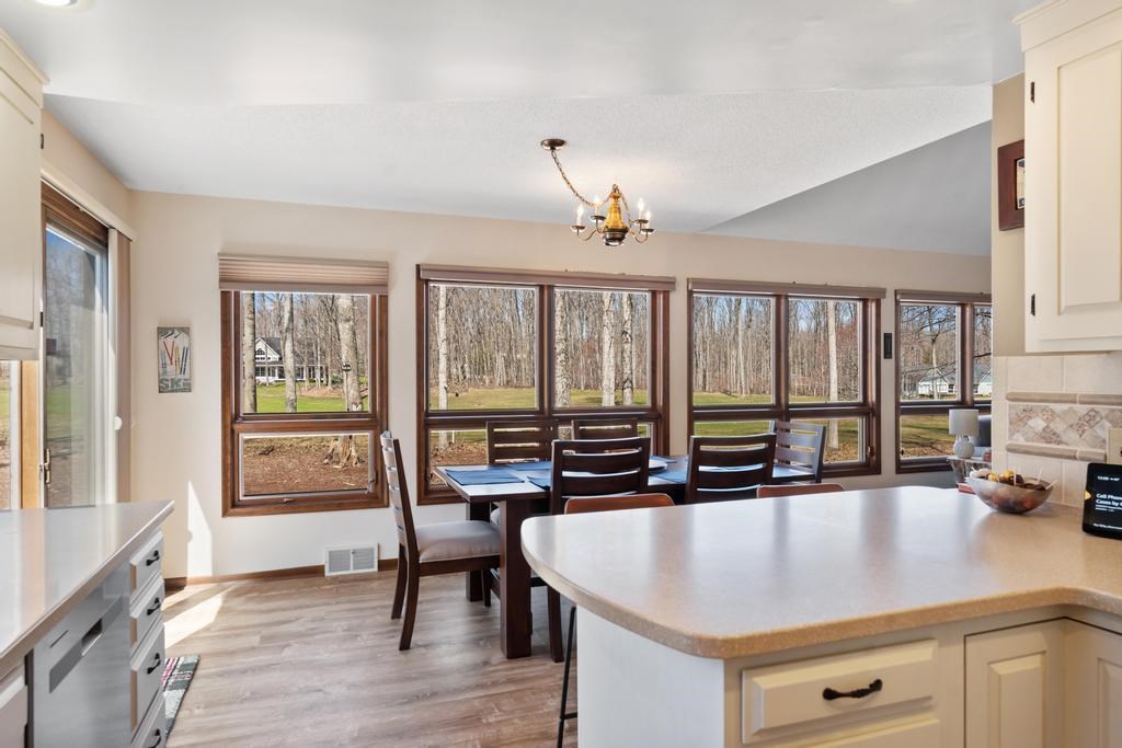 2364 Pinecrest