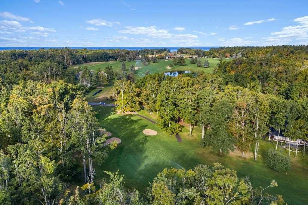 2364 Pinecrest