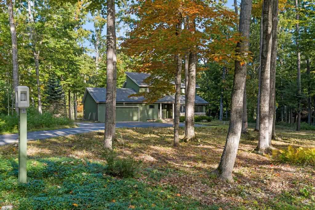 2364 Pinecrest