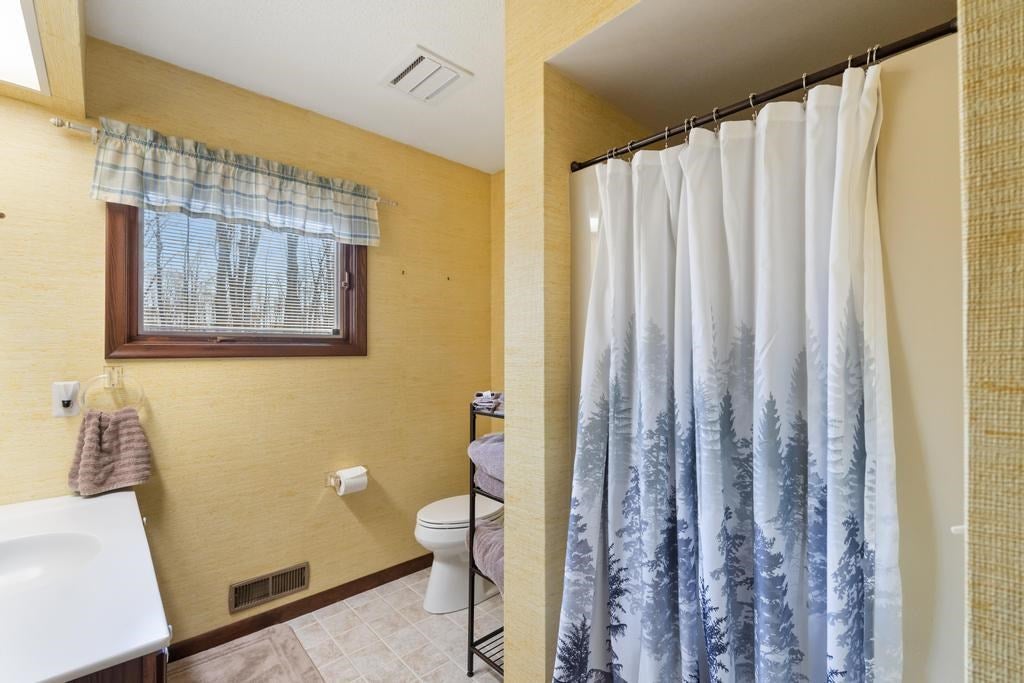 2364 Pinecrest