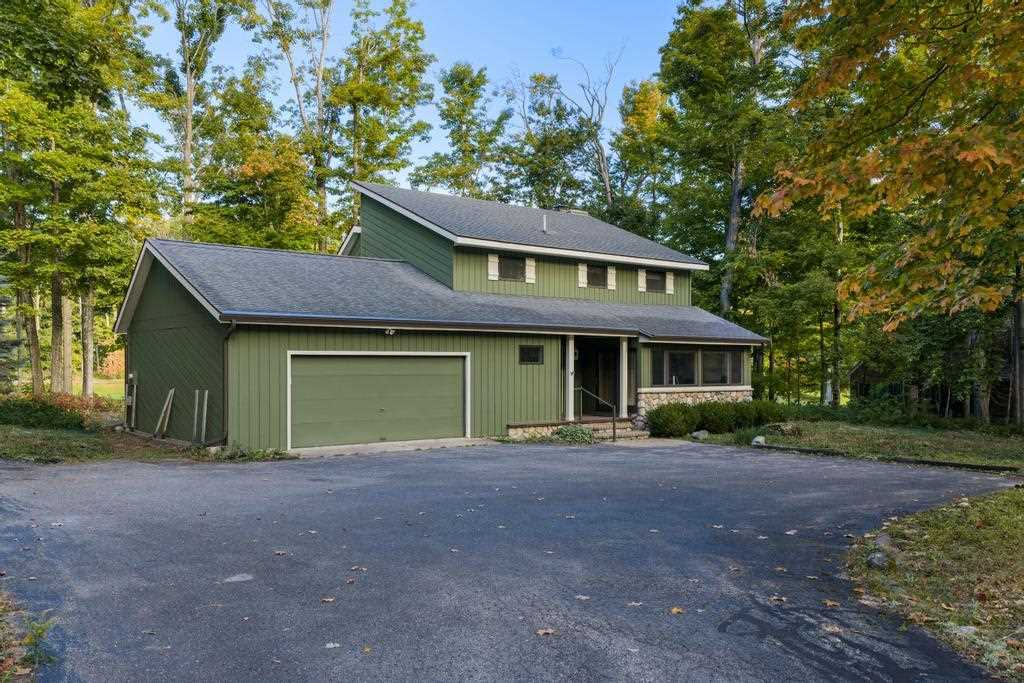 2364 Pinecrest