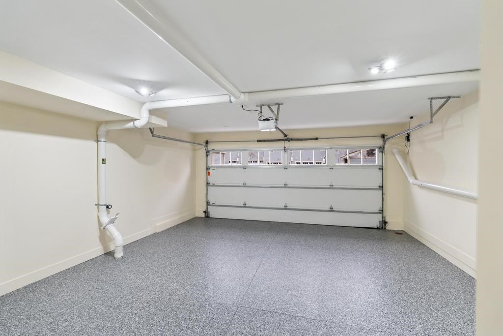 200 W Lake Street Unit: 4