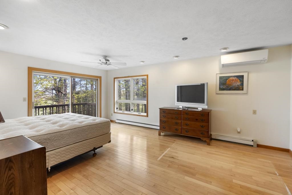 2385 Manitou Trail