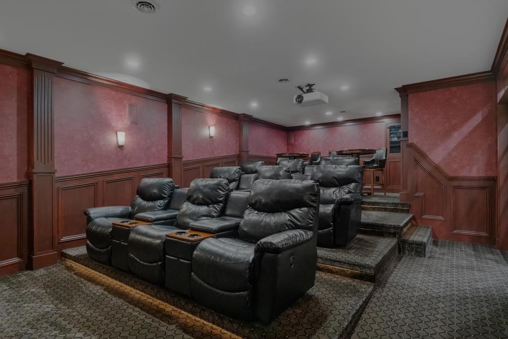 4050 Peninsula Drive