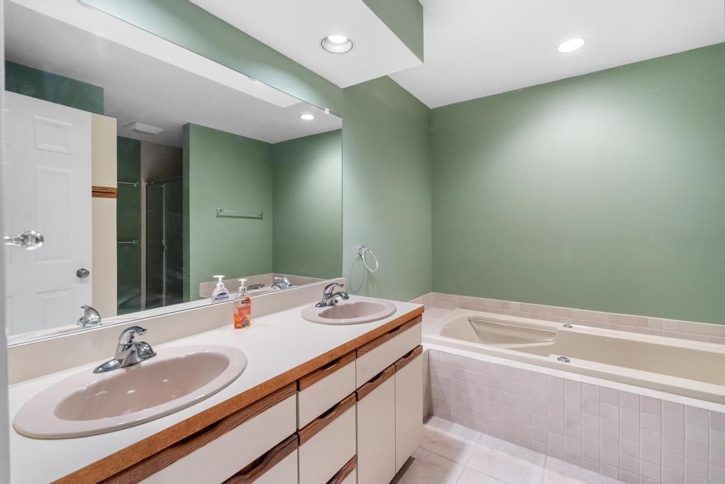 4000 Hemingway Pointe #56