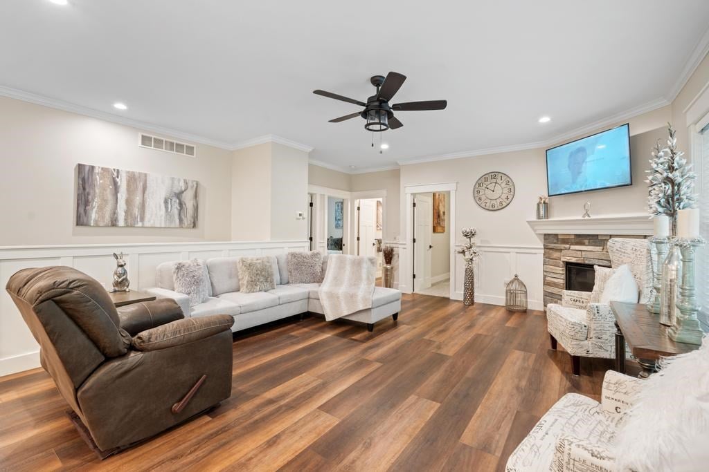 2155 Woodside Drive Unit: 13