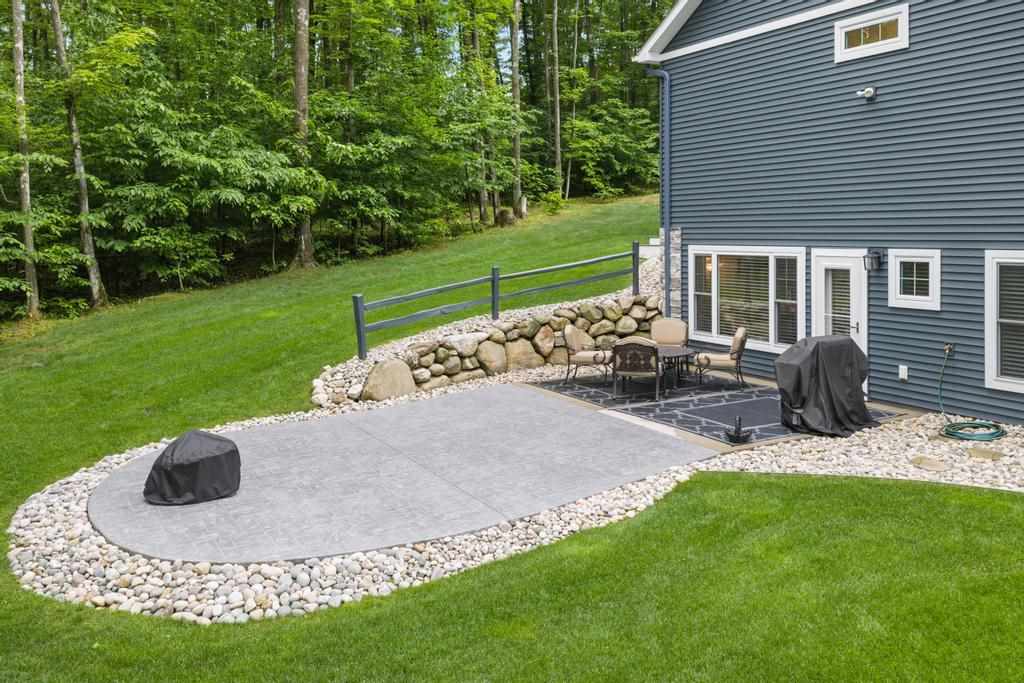 2155 Woodside Drive Unit: 13