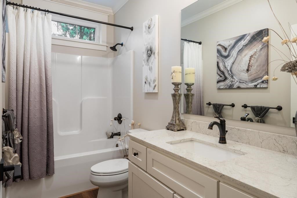 2155 Woodside Drive Unit: 13