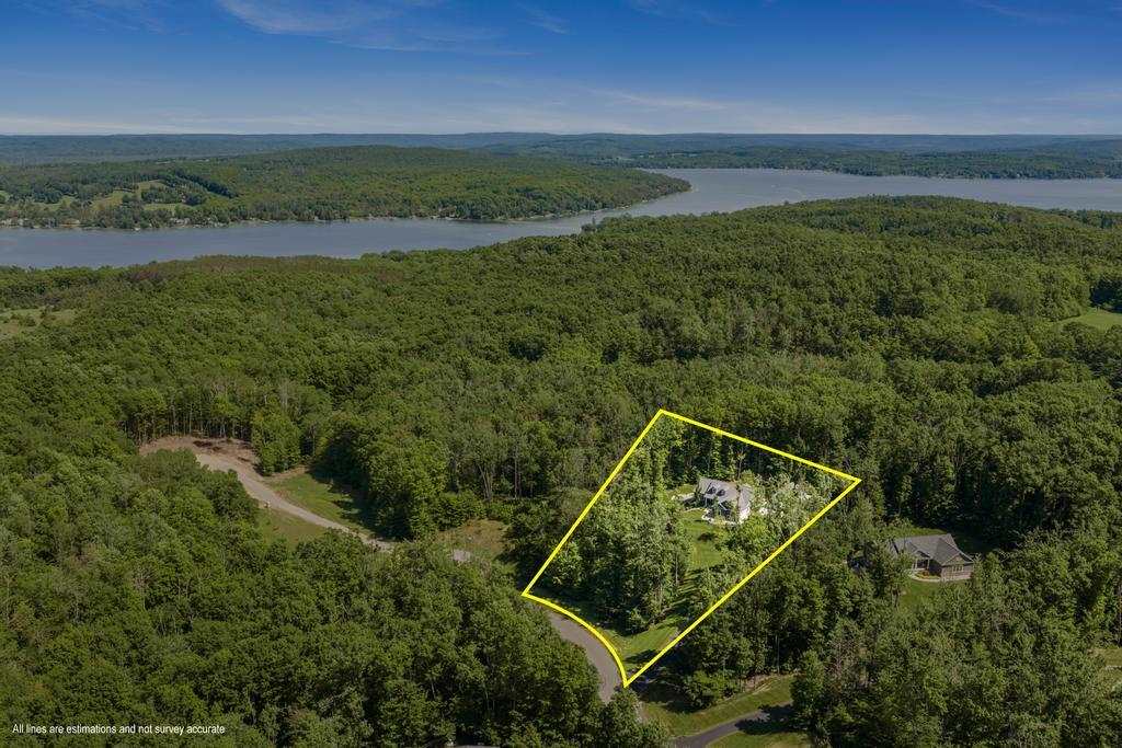 2155 Woodside Drive Unit: 13